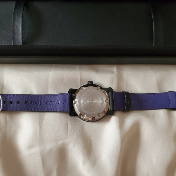 Movado bold ladies watch with Swarovski Crystal's - Picture 2 of 6